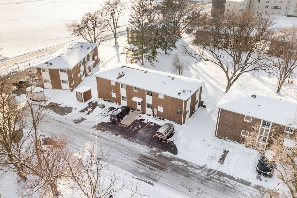 Modern 1br Apt Near Lake And Downtown 22325402 — Sandwich
