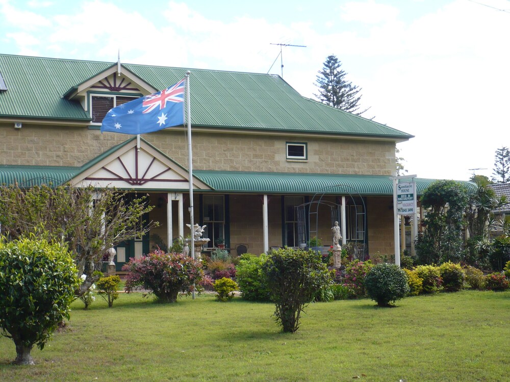 Sandiacre House B & B — 4-Star Luxury Hotel in Tamborine Mountain, Australia