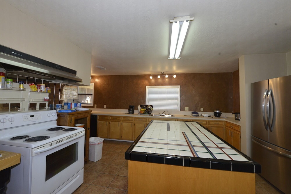 Shiner Country Inn - photo 16