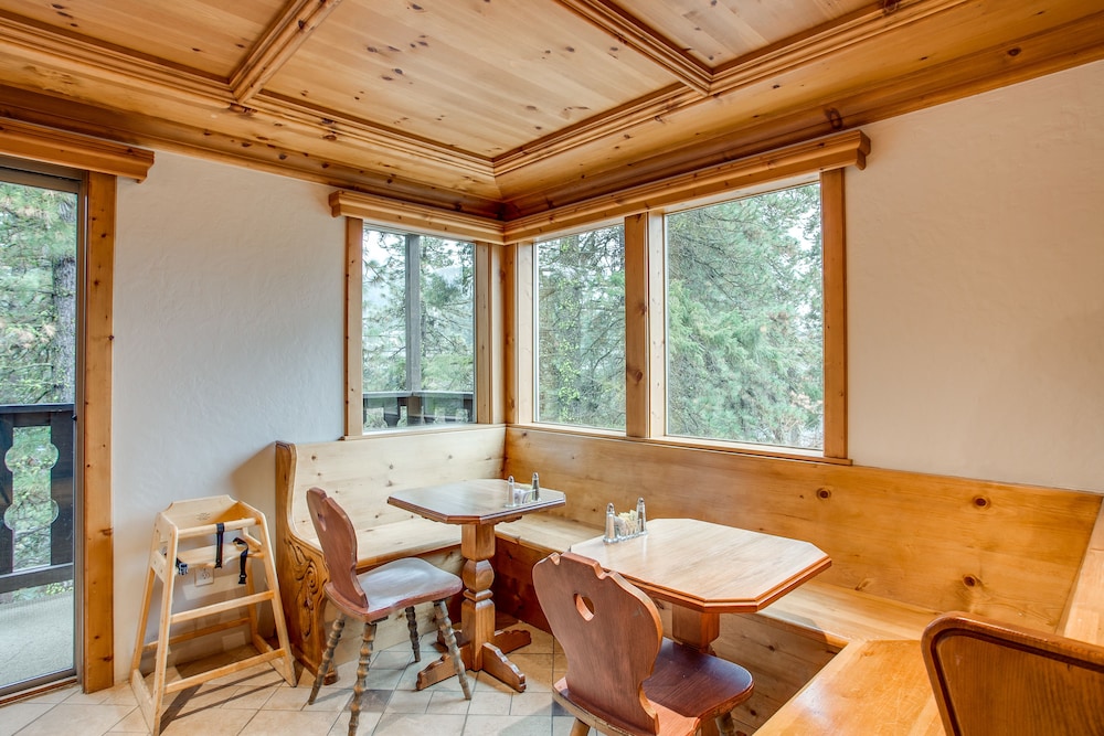 Alpine Rivers Inn - photo 33