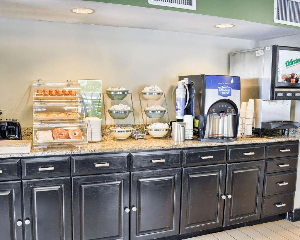 Quality Inn Thornburg - photo 36