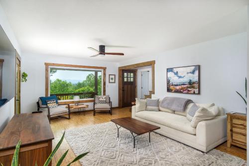 Mountain Over Main Street 5 Min To Downtown Weaverville Fire Pit Views — Weaverville