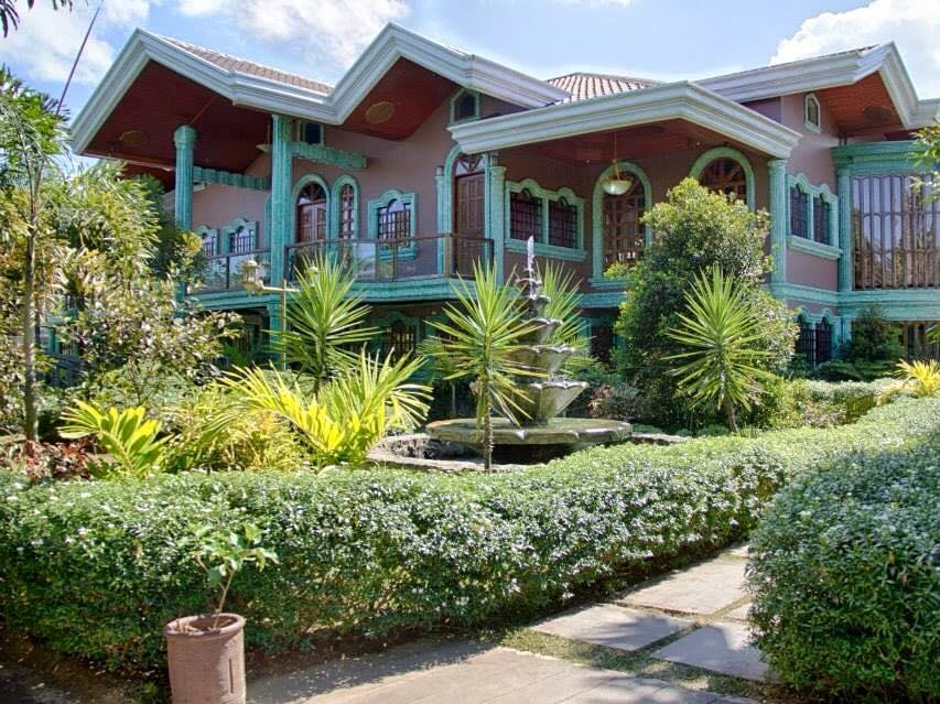 Luxus Residencia de Baler in Baler, Philippines