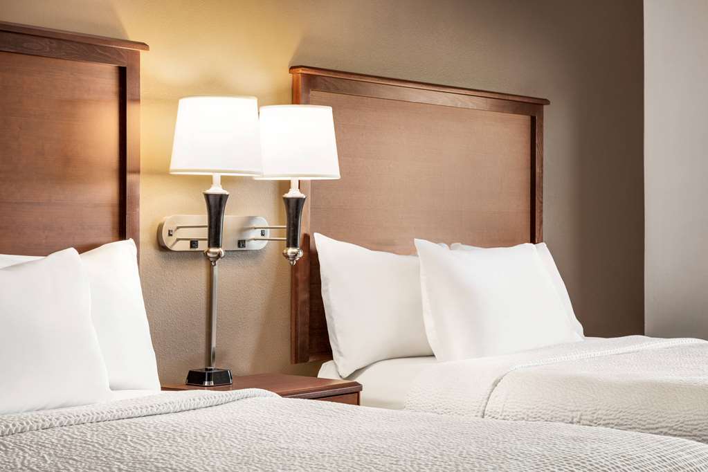 AmericInn by Wyndham Baudette - photo 32