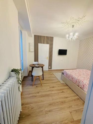 Le Royal Proche Paris & Disney — hotel in Noisy-Le-Grand