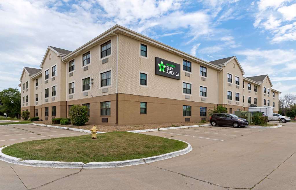 Extended Stay America Select Suites Des Moines Urbandale — hotel in Urbandale