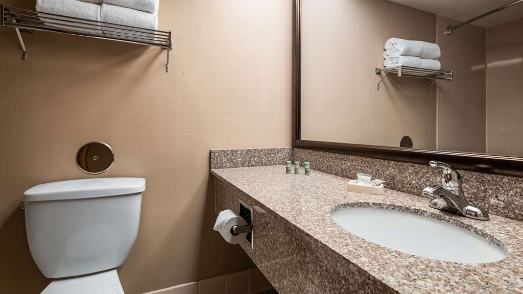 Best Western East Towne Suites - photo 14