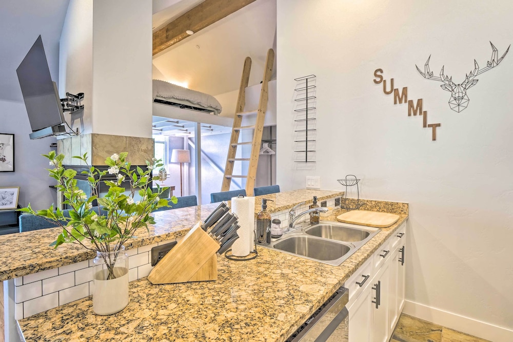 5 Mi to Ski Resort: Breck Penthouse Studio - photo 19