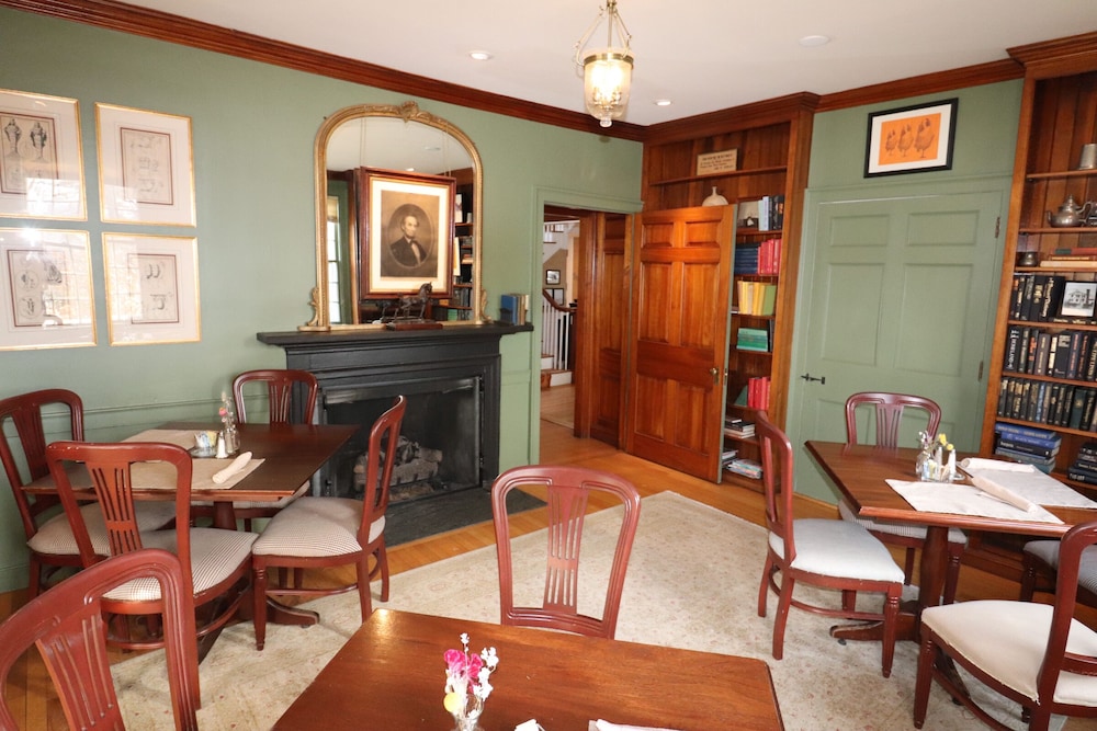 Swift House Inn - photo 122