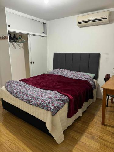 Springvale Couple Room for Rent — hotel in Springvale South