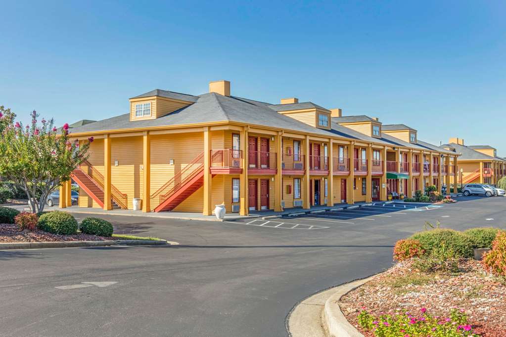 Quality Inn Bessemer I 20 exit 108 - featured photo