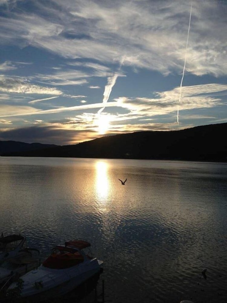 The Lake Motel - photo 141