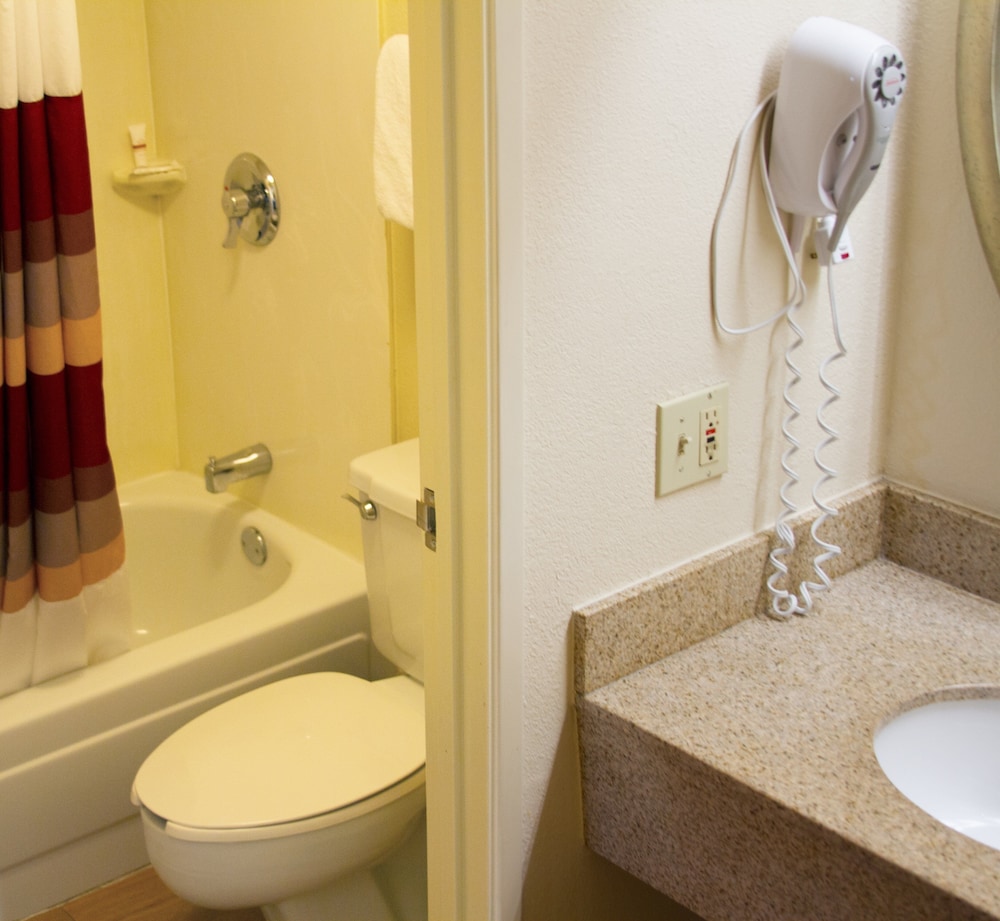 Red Roof Inn Princeton Ewing - photo 25