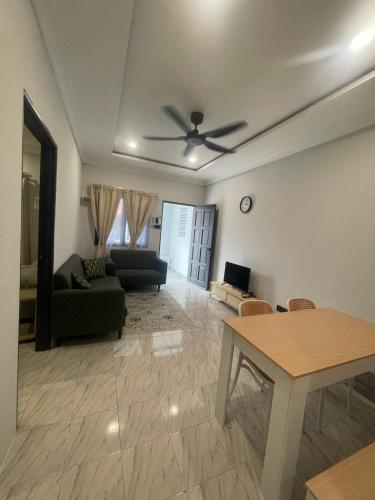 Tanah Embah RumahLima melayu sahaja in Banting, Malaysia