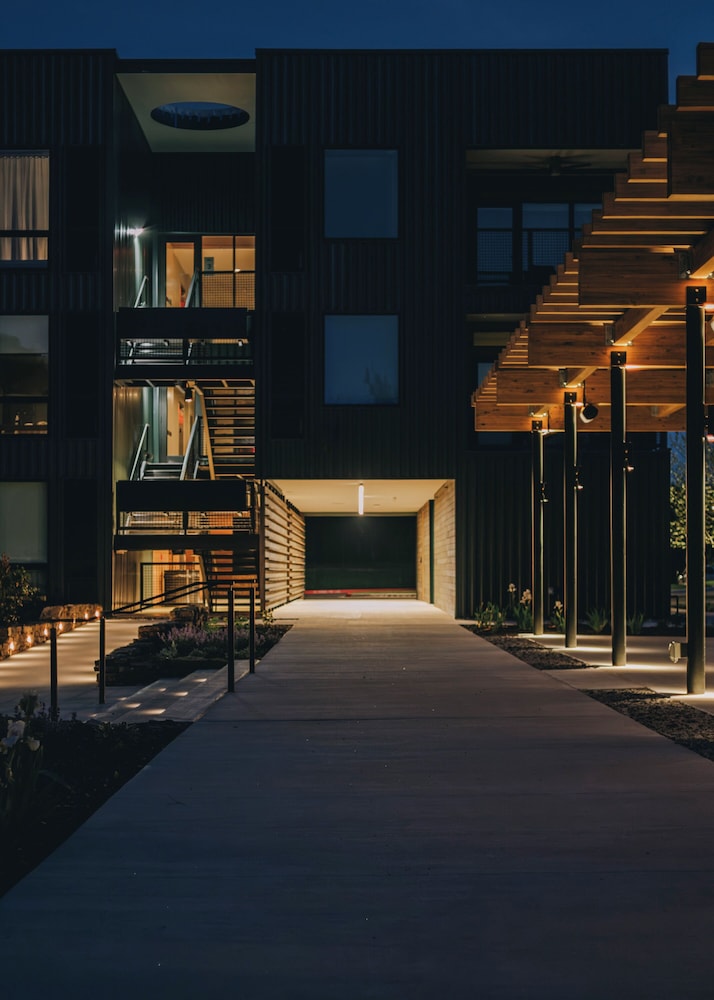 Pratt Place Inn and Barn — 4-Star Luxury Hotel in Fayetteville, United States