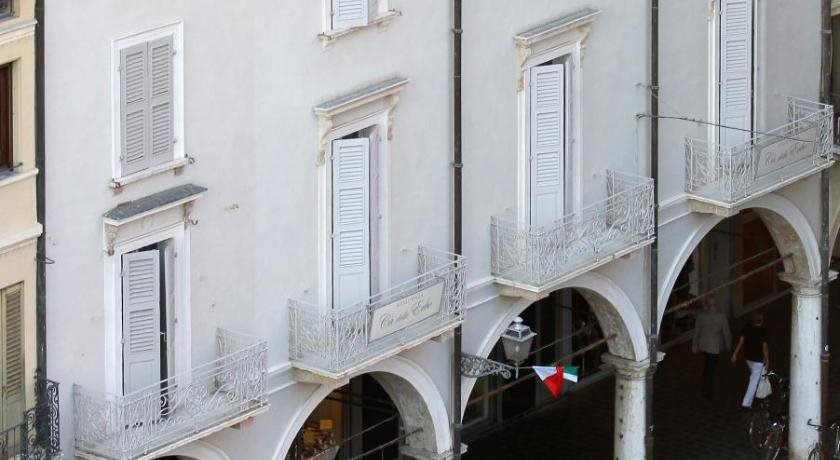 Scaravelli Residenza — 4-Star Luxury Hotel in Mantova, Italy