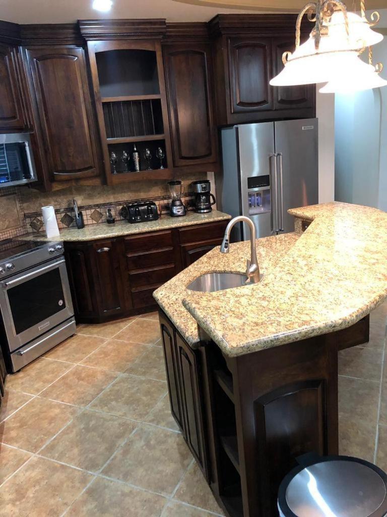 Esmeralda B 201 in Puerto Penasco, Mexico