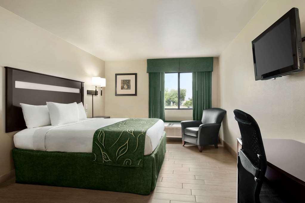 Baymont by Wyndham Glenwood - photo 9