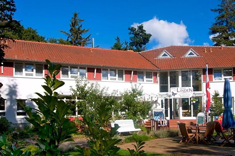 Hotel Haus Linden — carbon neutral stay, Ostseebad Prerow