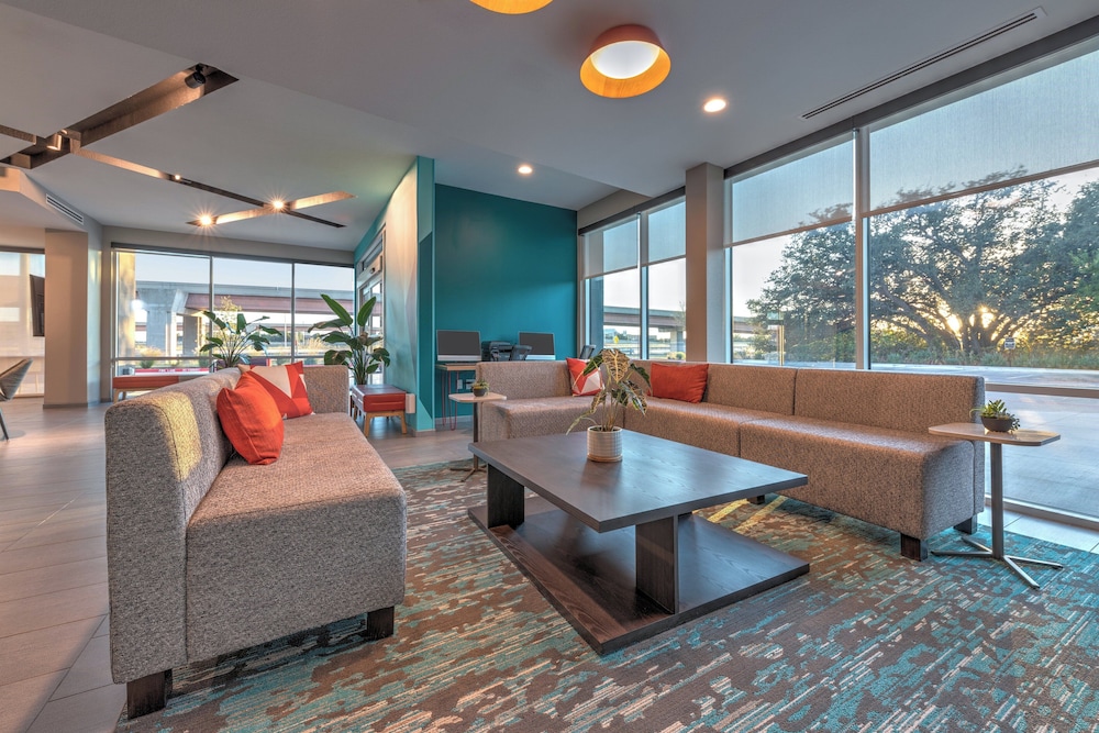 avid hotel Austin NW Lakeline by IHG - photo 5