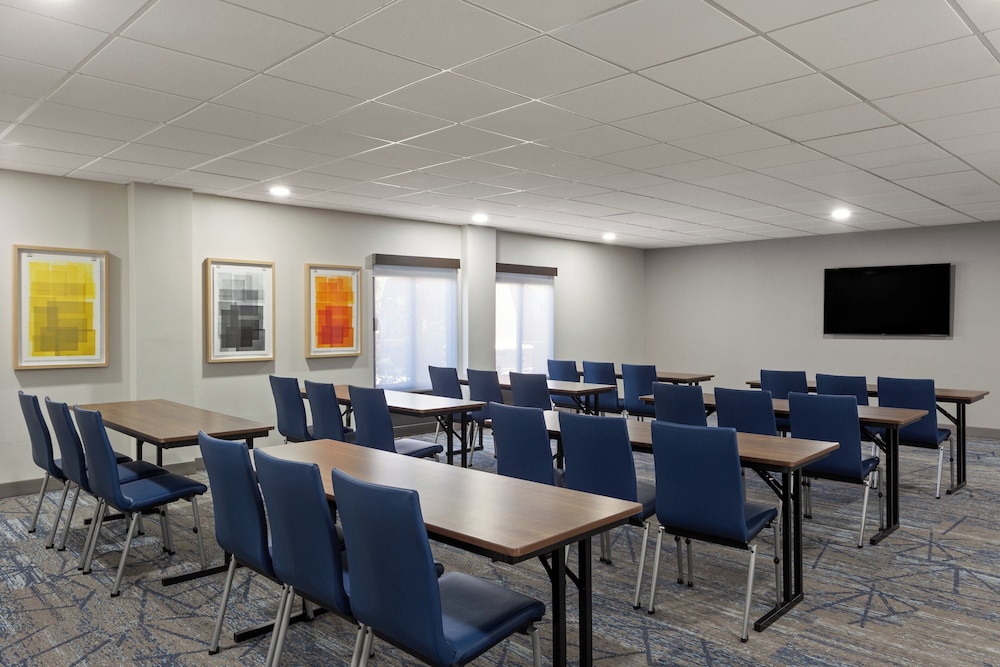 Holiday Inn Express Hotel & Suites Tampa Rocky Point Island by IHG - photo 30