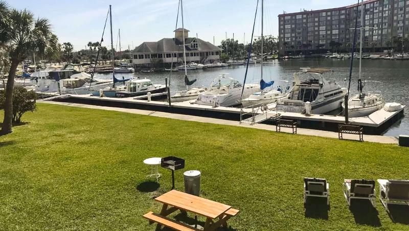 Magnuson Hotel Waterfront Marina New Port Richey - photo 5