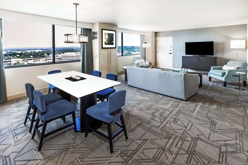 DoubleTree by Hilton Tulsa Downtown - photo 48