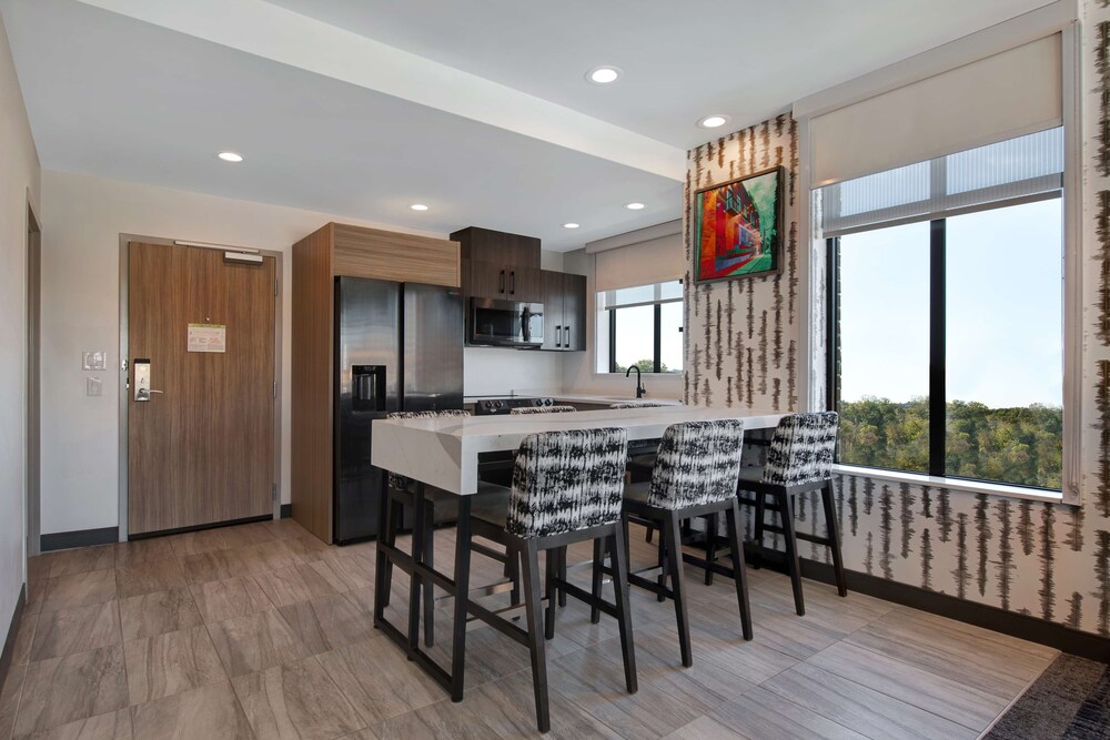 Home2 Suites by Hilton Anderson Downtown - photo 6