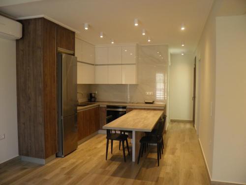 Anemolia Elegant Apartment — 4-Star Luxury Hotel in Karystos, Greece