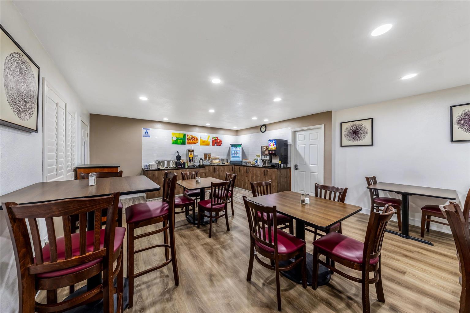 Quality Inn & Suites - photo 39