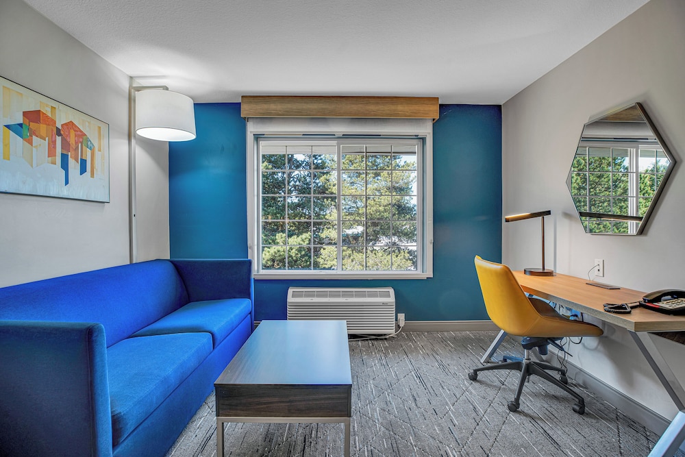 Holiday Inn Express Hotel & Suites Portland Jantzen Beach by IHG - photo 4