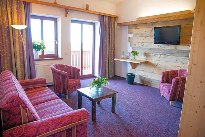 Golchener Hof Familienhotel & Bauernhofurlaub in Mecklenburg pet-friendly hotel Brueel