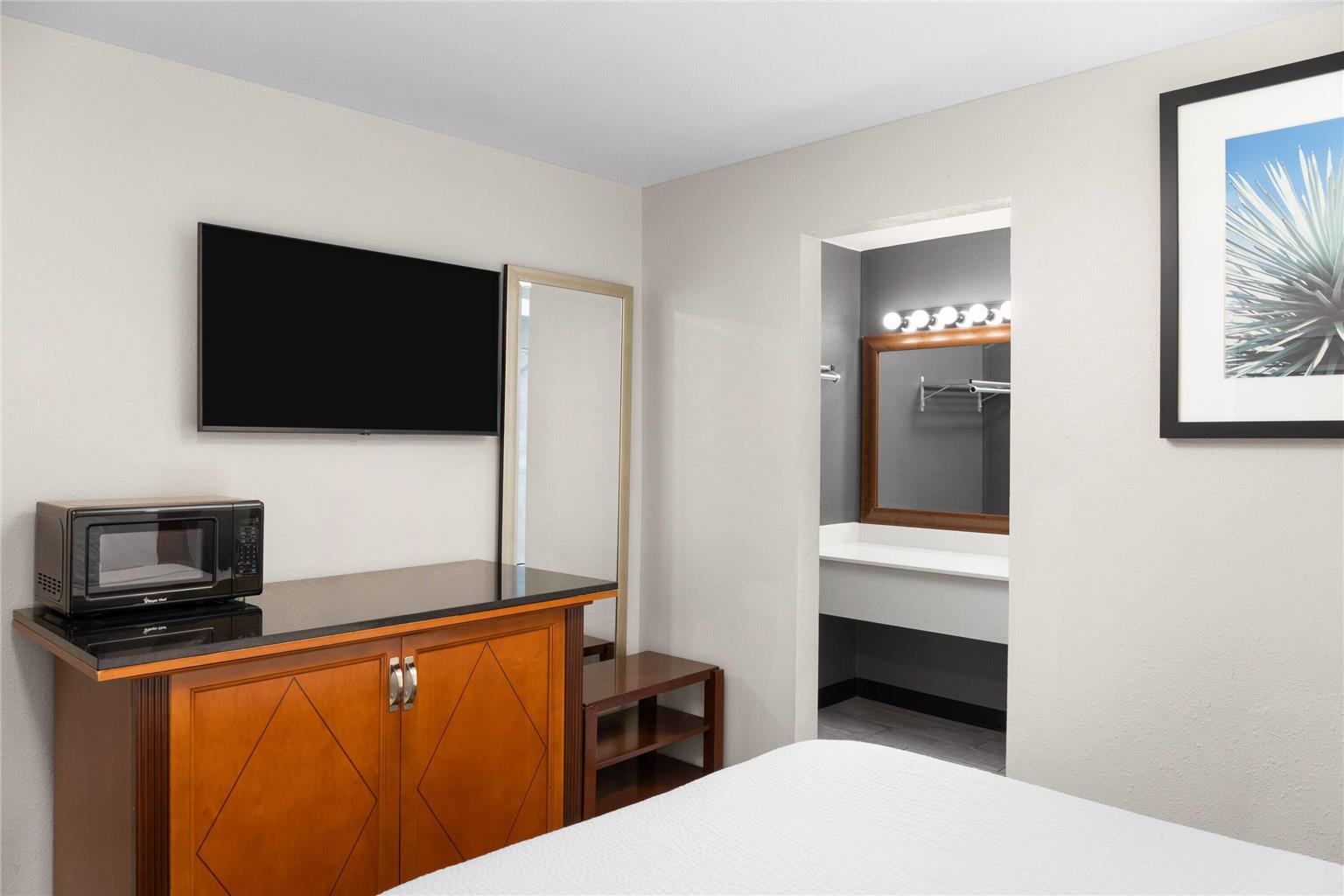 Basecamp Puyallup a Travelodge by Wyndham - photo 9