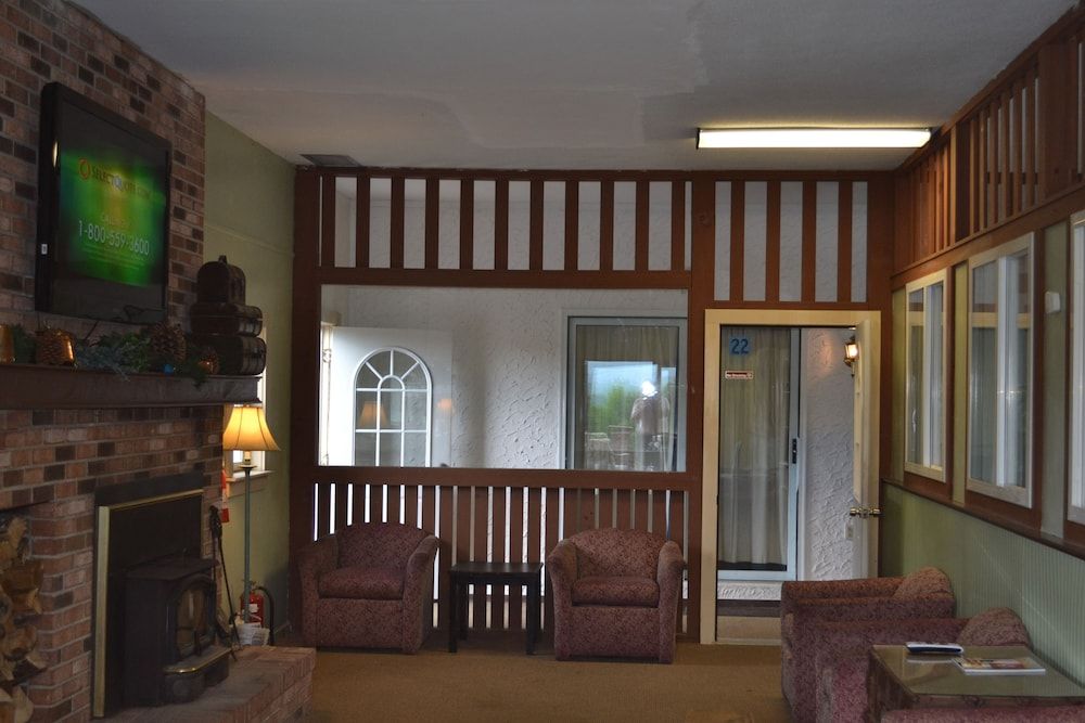 Henniker Motel - photo 3