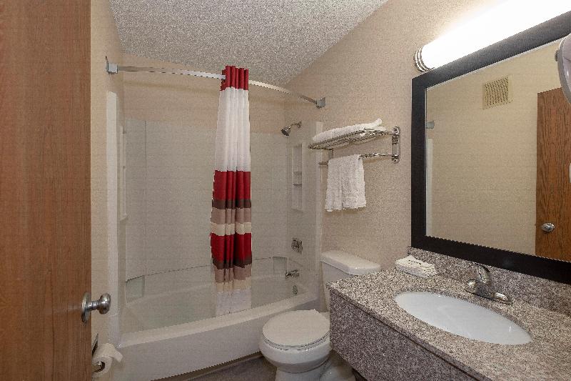 Red Roof Inn Bristol - photo 32