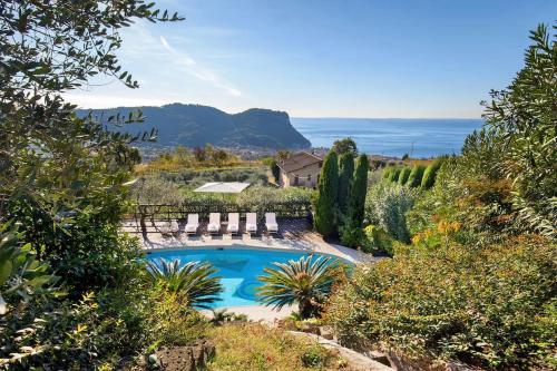 Villa Rosa del Garda Golf and Bike — 4-Star Luxury Hotel in Garda, Italy
