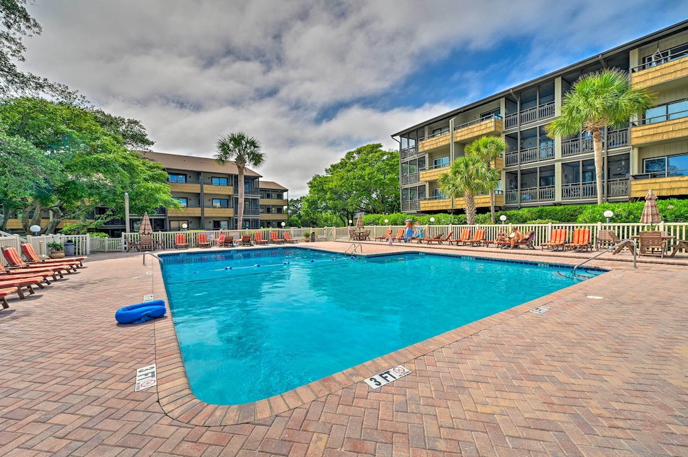 BBQ Ready Beach Access: Myrtle Beach Getaway — 4-Star Luxury Hotel in Myrtle Beach, United States