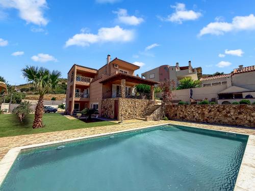 Escape Pool Villa in Anavissos — 4-Star Luxury Hotel in Athens, Greece