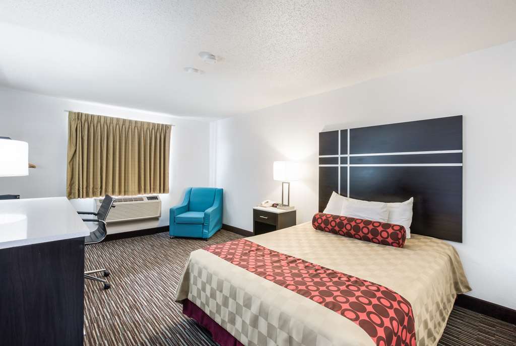 Americas Best Value Inn Charlotte MI - photo 25