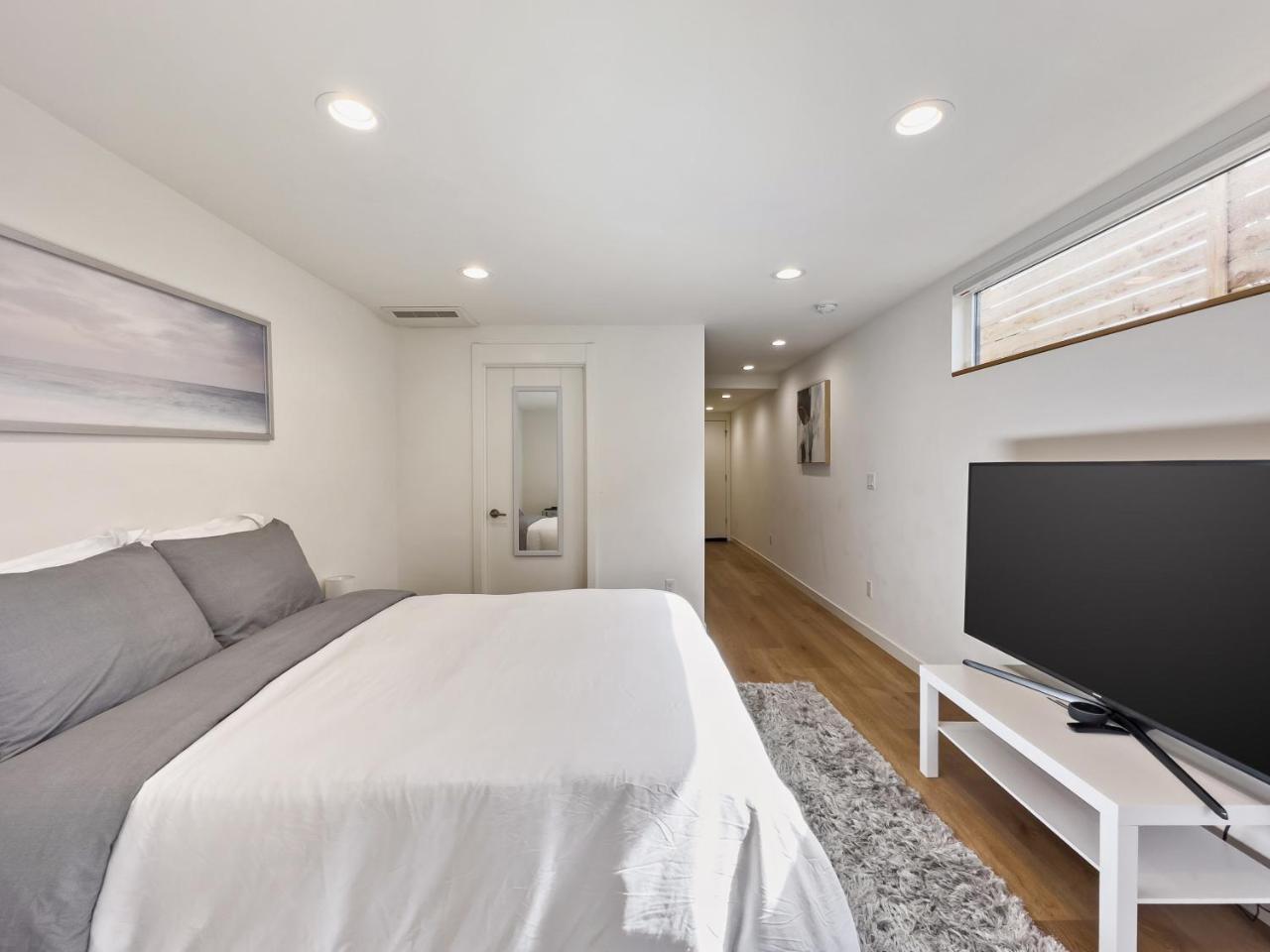 Modern apartment near light rail — 4-Star Luxury Hotel in Seattle, United States
