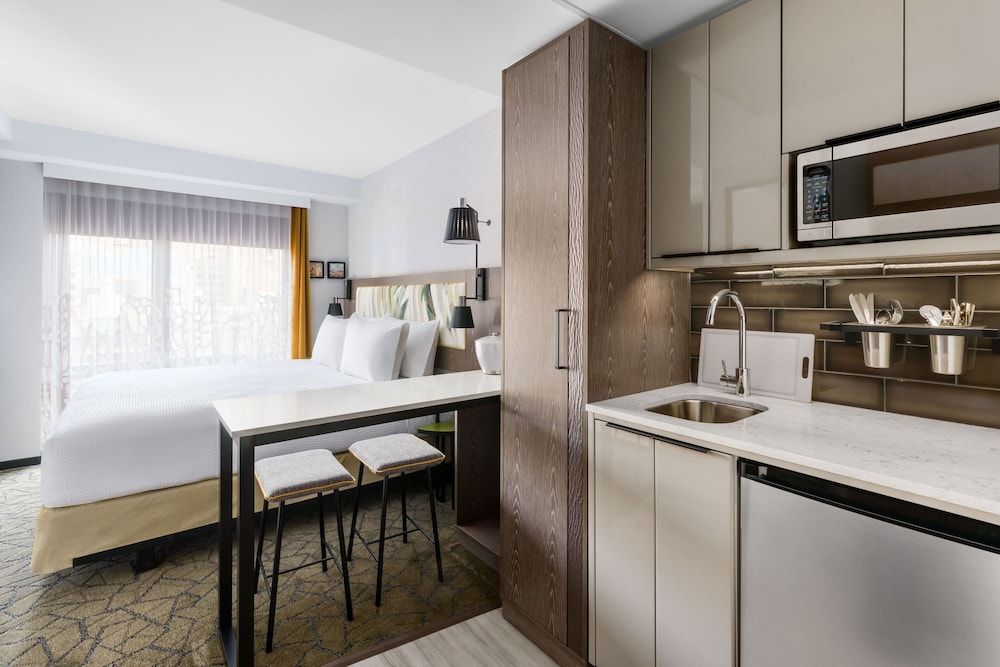 TownePlace Suites by Marriott New York Manhattan Chelsea - photo 14