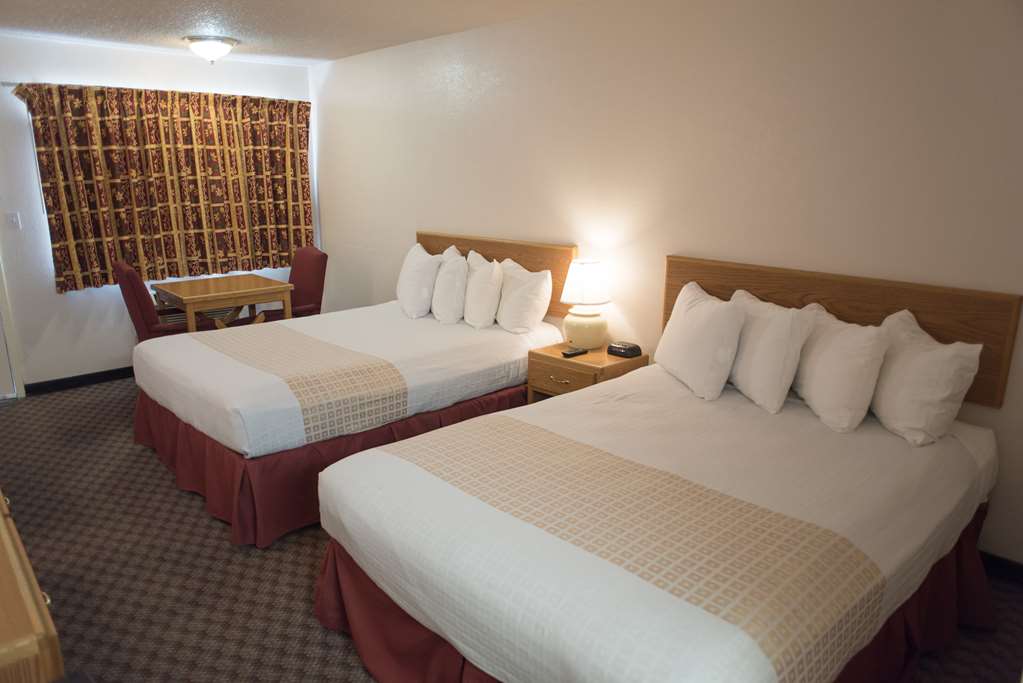 Motel 8 Rock Springs - photo 9
