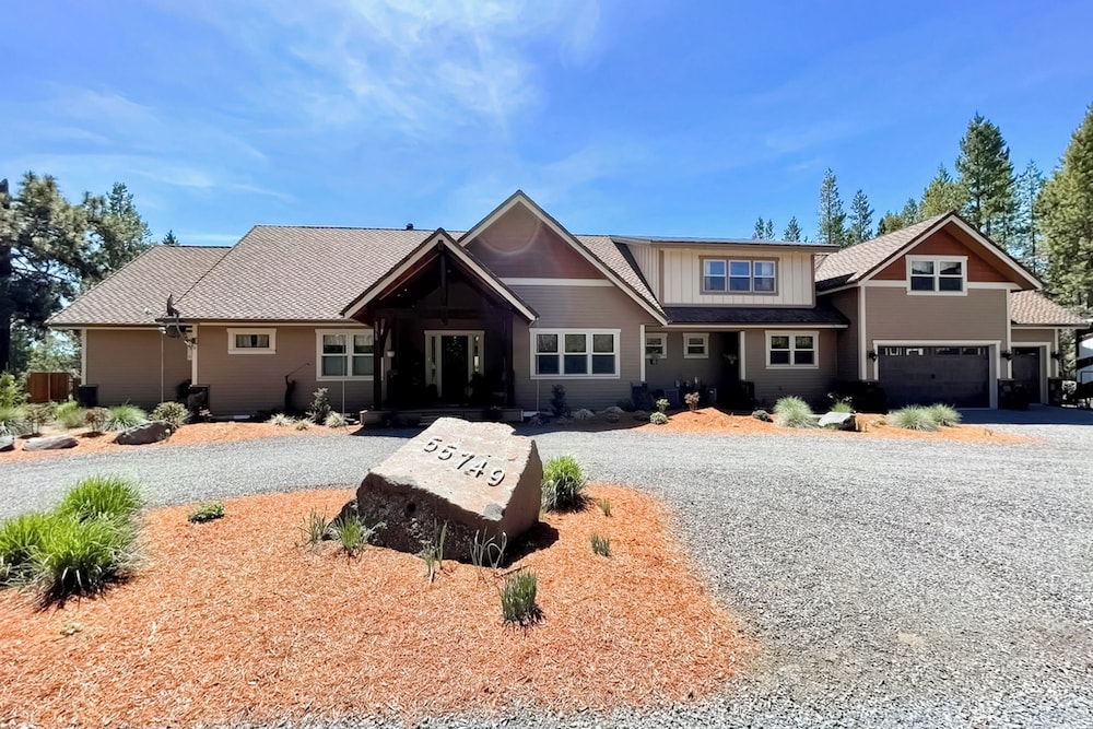 Anglers Oasis Group Friendly Deschutes River Gem — 4-Star Luxury Hotel in Three Rivers, United States