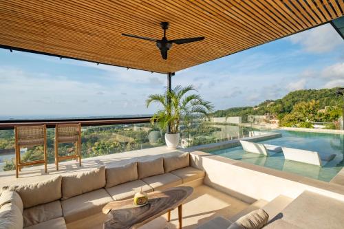 Villa Friendly Luxury 4 BR villa In Uluwatu — 4-Star Luxury Hotel in Pecatu, Indonesia