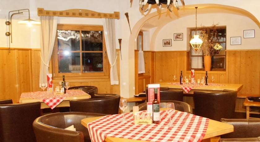 Pension Baranekhof closest to the Kitzsteinhorn Ski Resort in Kaprun, Austria