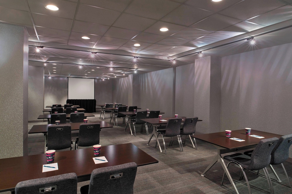 Aloft New Orleans Downtown - photo 55