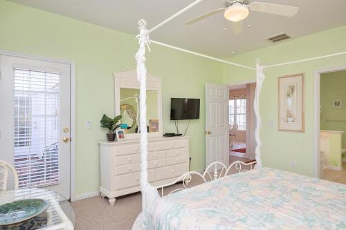 A Bit O'Heaven by Oak Island Accommodations - photo 28