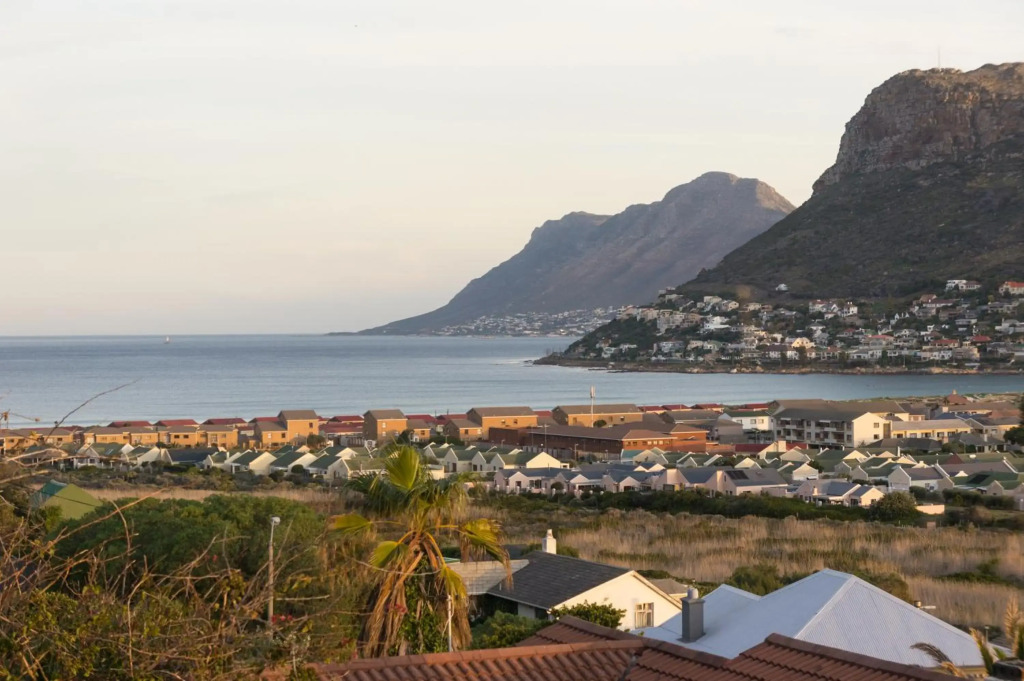 64 on Clovelly — 4-Star Luxury Hotel in Clovelly, South Africa