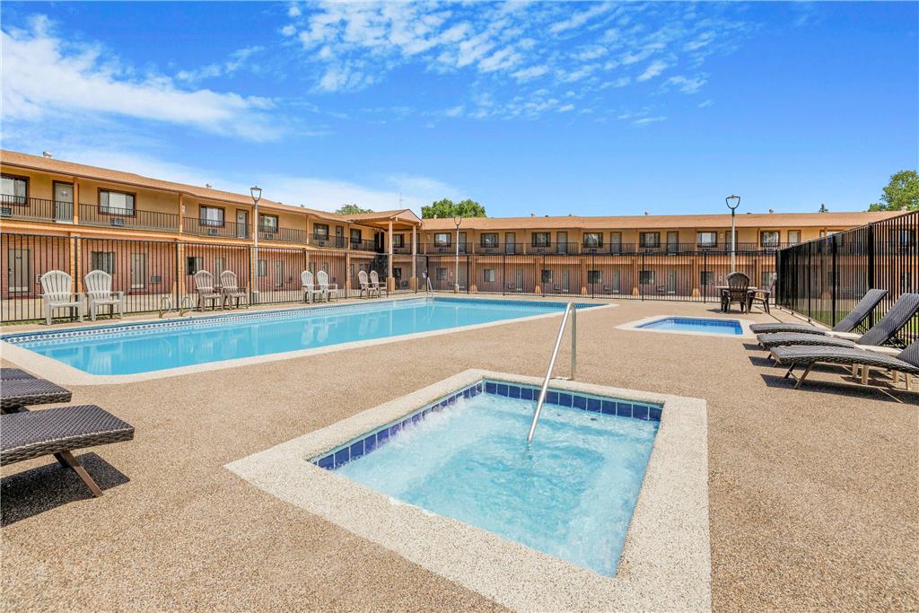 Days Inn by Wyndham Cortez - photo 13