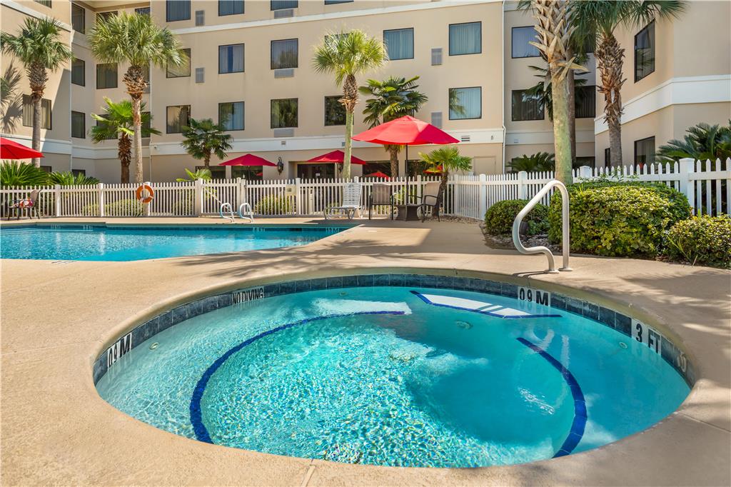 Best Western Plus Valdosta Hotel & Suites - photo 42
